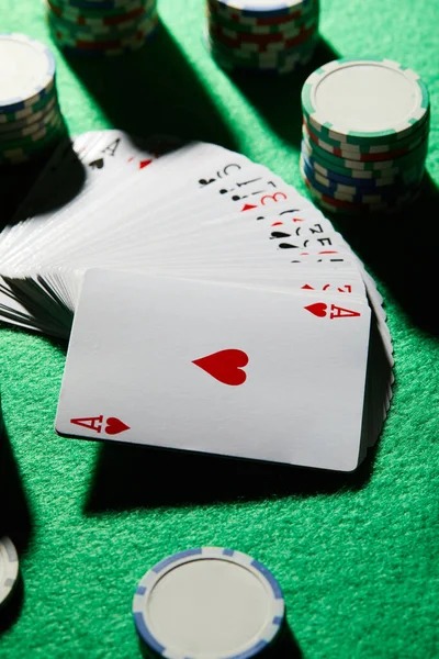 er777 apk platform interface showing slot games and account dashboard